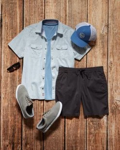 Flag & Anthem Men CHATHAM BURNOUT SLUB V-NECK TEE